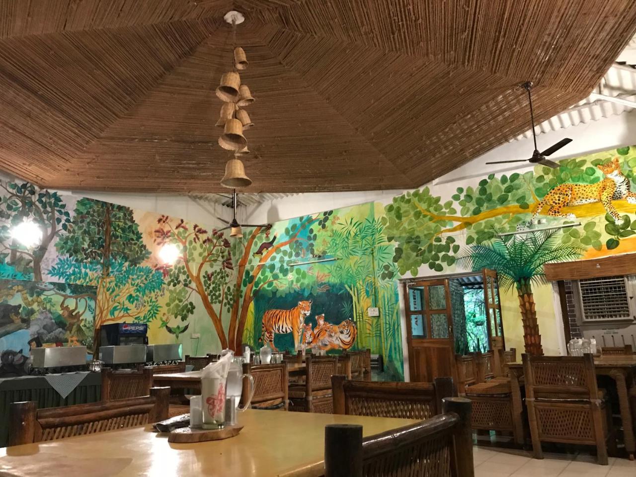 Baaz Jungle Resort Khawasa ภายนอก รูปภาพ